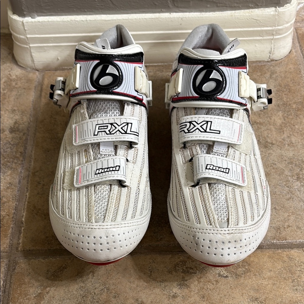 Bontrager RXL Cycling Shoes with Black and Red Details
